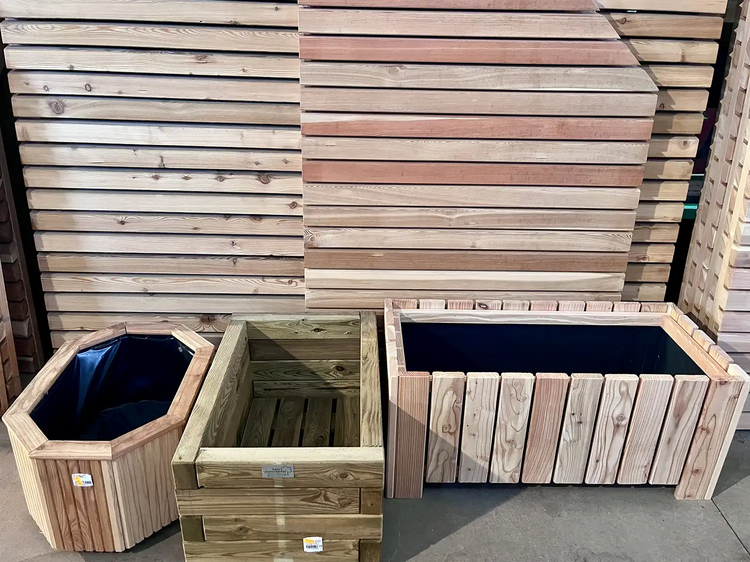Pflanzkästen in verschiedenen Dimensionen bei Holz Steinsdorfer in Saulgrub nahe Murnau